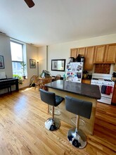 1459 N Milwaukee Ave in Chicago, IL - Building Photo - Building Photo