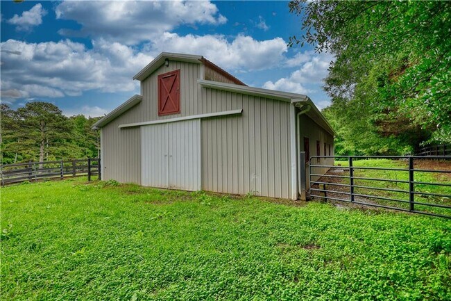 175 Red Bank Rd in Alpharetta, GA - Building Photo - Building Photo