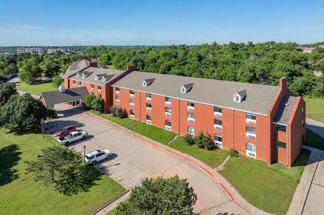 Jubilee Residences in Edmond, OK - Foto de edificio - Building Photo