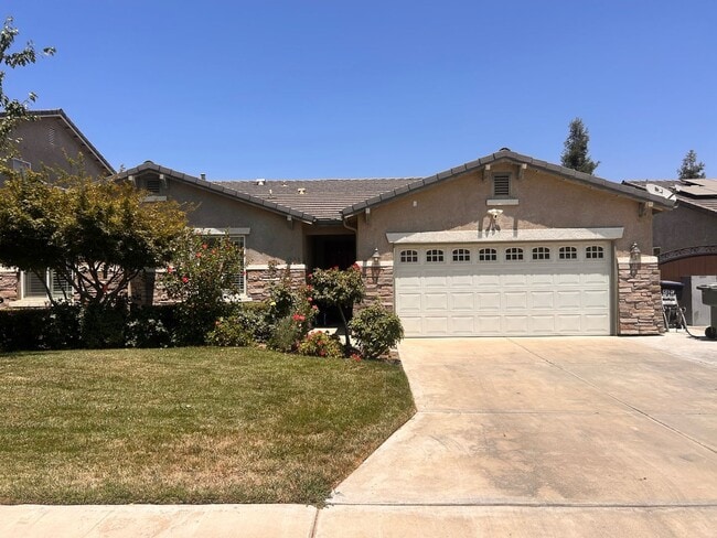 property at 4222 E Cambridge Ave