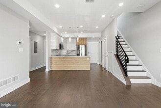 1221 E Berks St in Philadelphia, PA - Building Photo - Building Photo