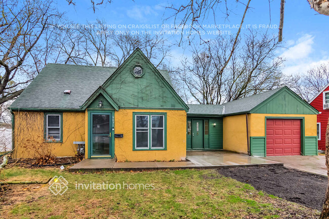 property at 6631 Oakland Ave S