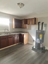 2119 Hunter's Crossing in Memphis, TN - Building Photo - Building Photo