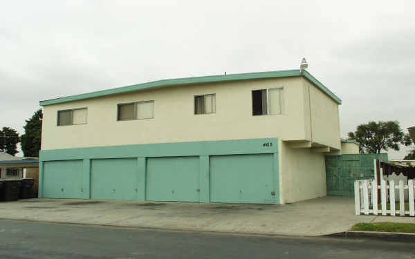 465 E Louise St in Long Beach, CA - Building Photo