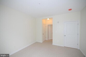 3527 Piney Woods Pl in Laurel, MD - Building Photo - Building Photo