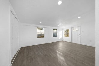 3815 Summerlin Ave in Orlando, FL - Building Photo - Building Photo