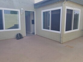 18681 Maplewood Cir, Unit 18681 Maplewood Circle in Huntington Beach, CA - Building Photo