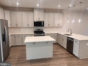 8220 Longford Rd in Millersville, MD - Building Photo - Building Photo