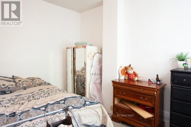 226 Richmond St in London, ON - Building Photo - Building Photo