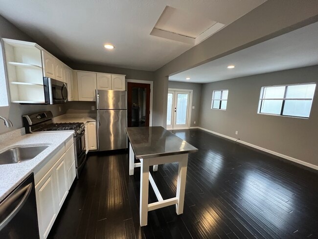 1551 Menlo Ave in Napa, CA - Building Photo - Building Photo