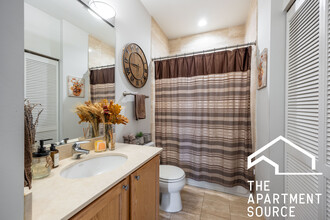 3131 W Logan Blvd, Unit 3b in Chicago, IL - Building Photo - Building Photo