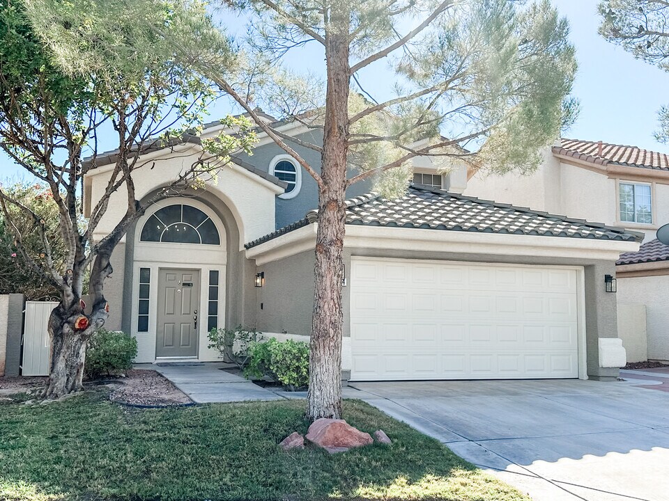 1304 Calle Montery St in Las Vegas, NV - Building Photo