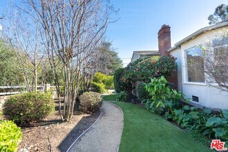 3340 Alabama St in Glendale, CA - Building Photo - Building Photo