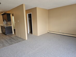 33924 George Ferguson Way in Abbotsford, BC - Building Photo - Building Photo
