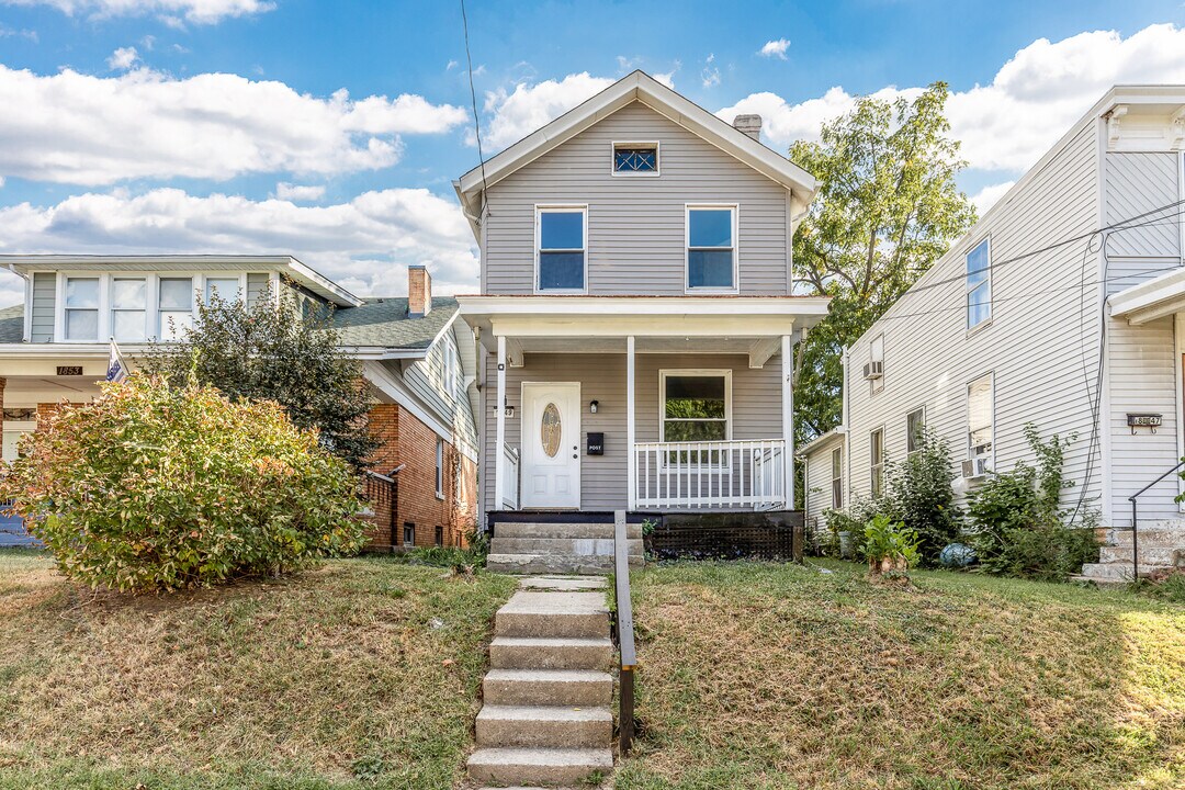 1849 Cleveland Ave in Cincinnati, OH - Building Photo
