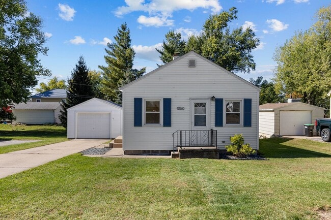 property at 1050 5th St
