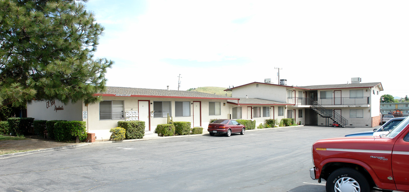 El Rey Apartments in Martinez, CA - Foto de edificio