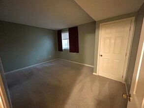 100 Merrimack Ave in Dracut, MA - Building Photo - Building Photo