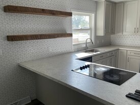 414 Custer St in Dickinson, ND - Building Photo