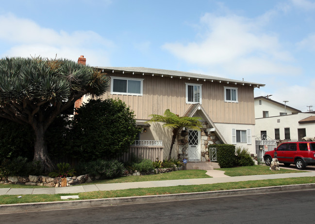 1829 Corinth Ave in Los Angeles, CA - Building Photo - Building Photo