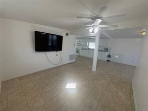 5817 Portsmouth Dr in Tampa, FL - Building Photo - Building Photo