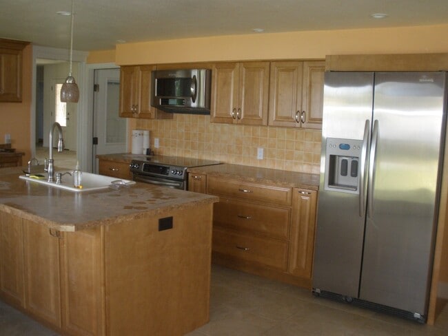 7235 Lake Dr in Orlando, FL - Building Photo - Building Photo
