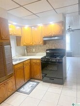 422 W Whitehall St in Allentown, PA - Building Photo - Building Photo