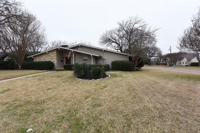 13021 Mitchwin Rd in Farmers Branch, TX - Building Photo - Building Photo