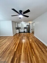 7000 Columbia Ave in North Bergen, NJ - Foto de edificio - Building Photo