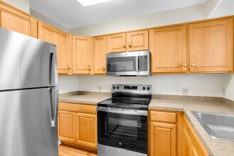 228 Canal Park Dr in Salisbury, MD - Building Photo - Building Photo