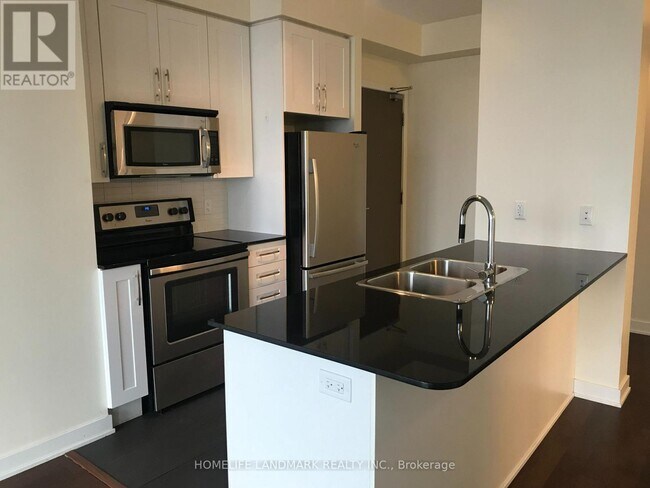 4065 Brickstone Mews in Mississauga, ON - Building Photo - Building Photo