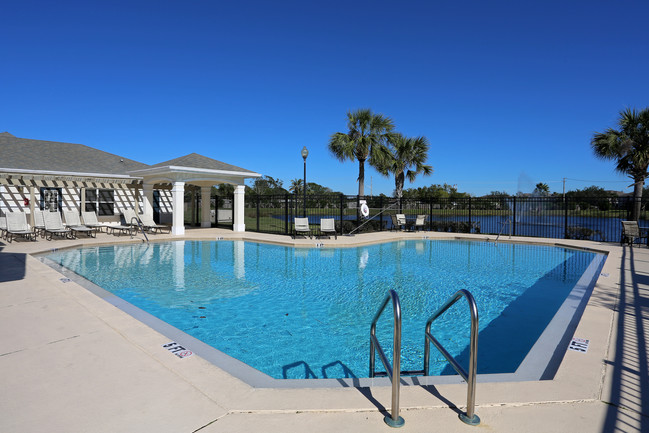 Palms at Vero Beach in Vero Beach, FL - Building Photo - Building Photo