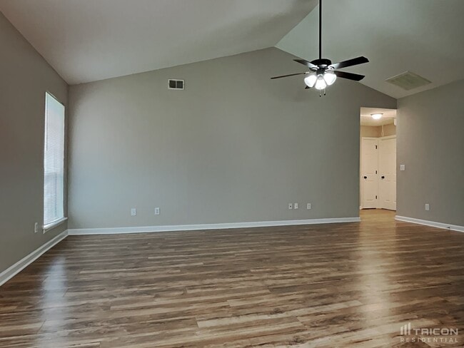105 Thornby Rd in Irmo, SC - Building Photo - Building Photo