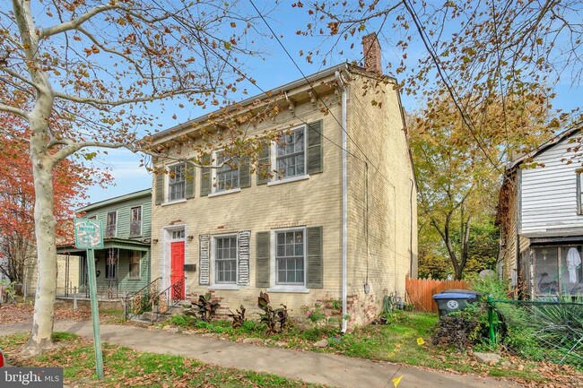 305 Prince Edward St in Fredericksburg, VA - Building Photo - Building Photo