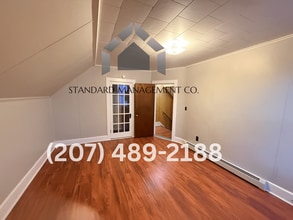 8 Monument St in Winslow, ME - Building Photo - Building Photo