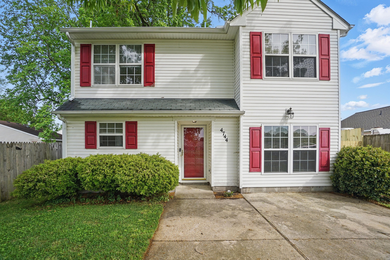 4744 Cullen Rd in Virginia Beach, VA - Building Photo