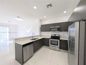 3484 NW 13th St in Lauderhill, FL - Building Photo - Building Photo