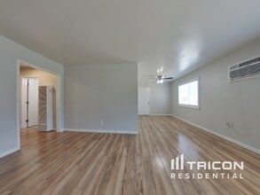 5206 Standish Rd in Sacramento, CA - Building Photo - Building Photo