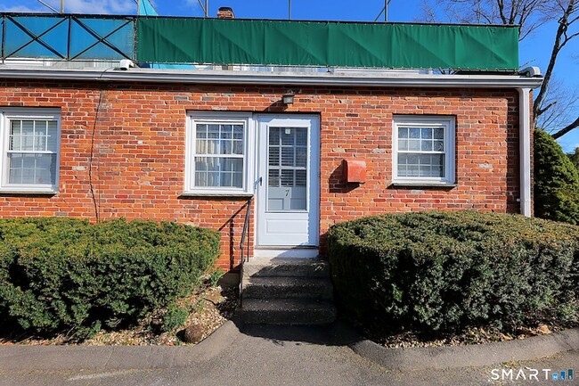 property at 44 Garden St