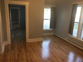 5 Forest Ave, Unit 1 in Orono, ME - Building Photo - Building Photo
