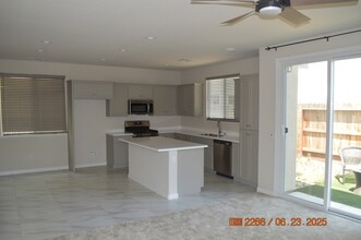3922 Dedication Dr in Turlock, CA - Building Photo - Building Photo
