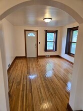 207 E 4th St in Sanborn, IA - Building Photo - Building Photo