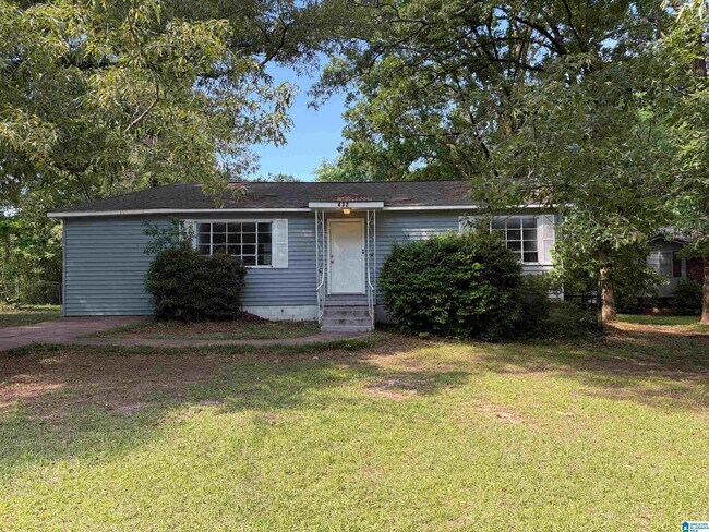 432 Tupelo Way in Center Point, AL - Building Photo - Building Photo