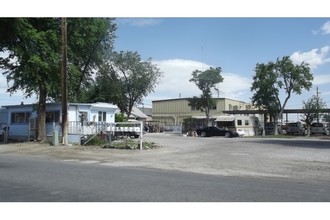 285 Sherman St in Fallon, NV - Building Photo - Building Photo