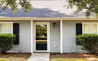 1490 Amanda Park Ln in Charleston, SC - Building Photo