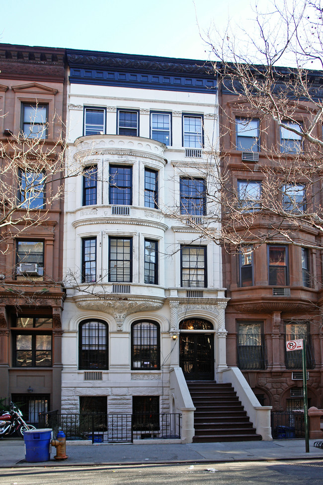 49 West 70th Street