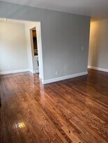 14 Amsterdam Pl in Mount Vernon, NY - Building Photo