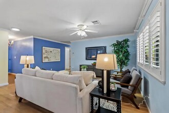 2405 Temple Dr in Davis, CA - Building Photo - Building Photo