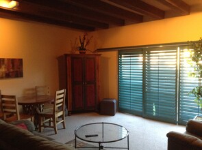 3720 W Placita Del Correcaminos in Tucson, AZ - Building Photo - Building Photo