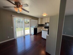 10874 Eberly Ct in San Diego, CA - Building Photo - Building Photo